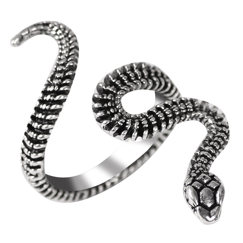 Anillo de serpiente antiguo con dedo índice