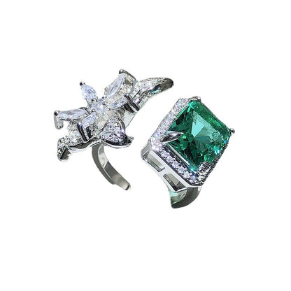 Adorno de anillo verde con incrustaciones de diamantes