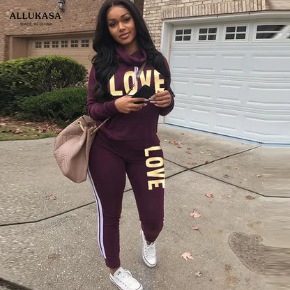 2 Piece love sweatsuit