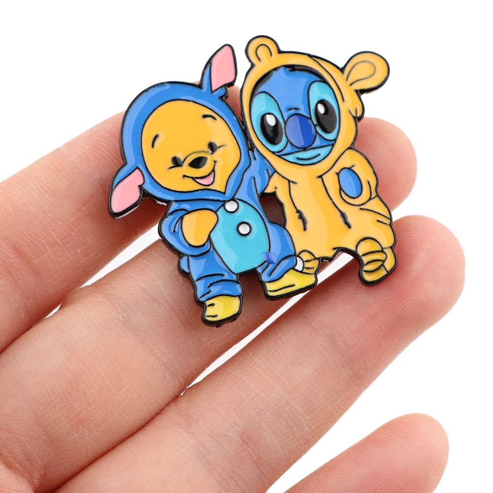 YQ920 UniquePink Pooh Bear Pin Mulan Pin Cat Dogs Animals Brooch Cartoon Badge for Bags Jeans Hoodies Lapel Pin Jewelry