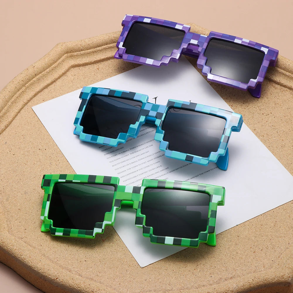 New Fashion Sunglasses Retro Gamer Robot Sunglasses Pixel Mosaic Sunglasses Birthday Party Cosplay Favors for Kids and Adults